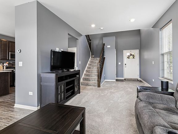4th image of 24813 McCormick Way