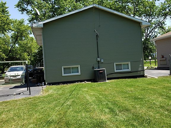 2nd image of 16236 S Lathrop Ave