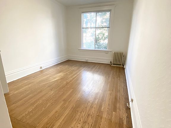 2nd image of 711 Leavenworth St APT 30