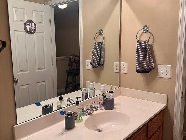Olivia Ln — Photo 5