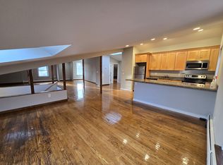 533 Chapel St #7B, New Haven, CT 06511