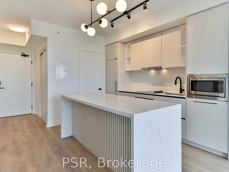 1285 Dupont St #1606 — Photo 3