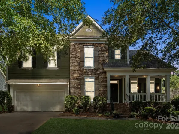 2907 Thayer Dr, Waxhaw, NC 28173