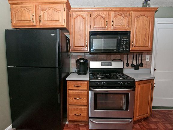 5th image of 3032 Bailey Ave