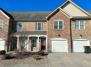 18 Enchanted View Cir, Fishersville, VA 22939