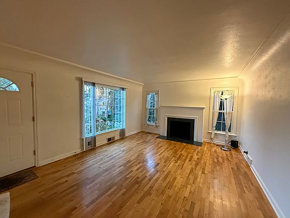 3rd image of 4318 N 35th St