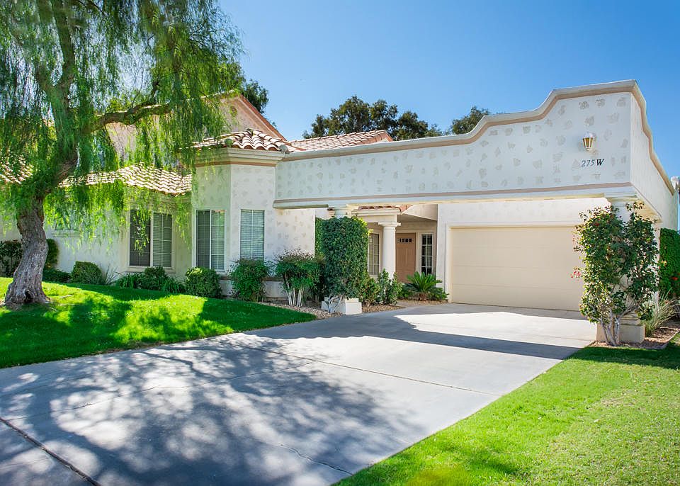 2nd image of 275 Vista Royale Cir W