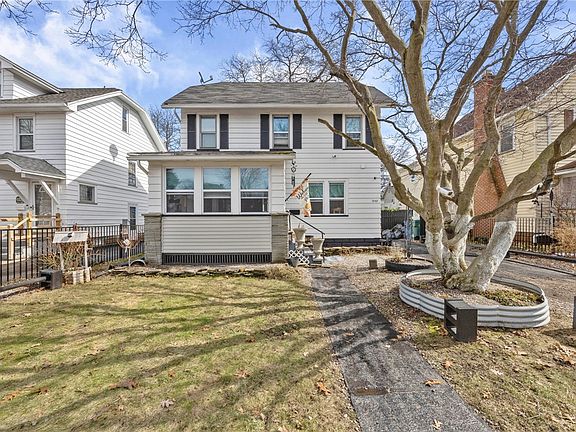 2nd image of 2042 N Clinton Ave
