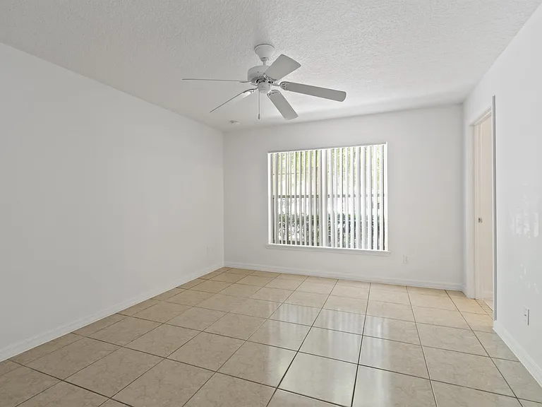 108 Sundown Ct — Photo 12