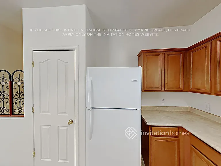 3036 S 101st Dr — Photo 8