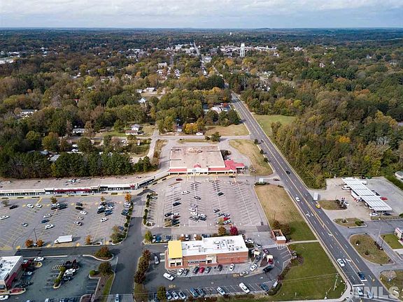 4th image of 720 Martin Luther King Jr Ave