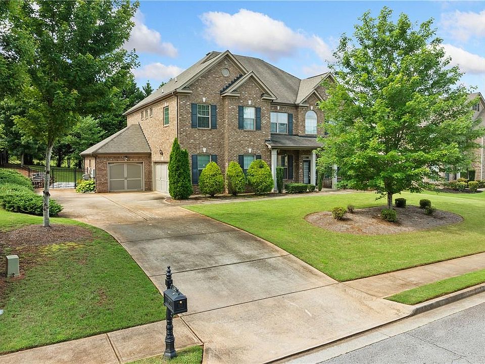 1st image of 132 Shellbark Dr