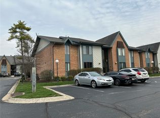 1936 S Washington Dr, Dayton, OH 45458