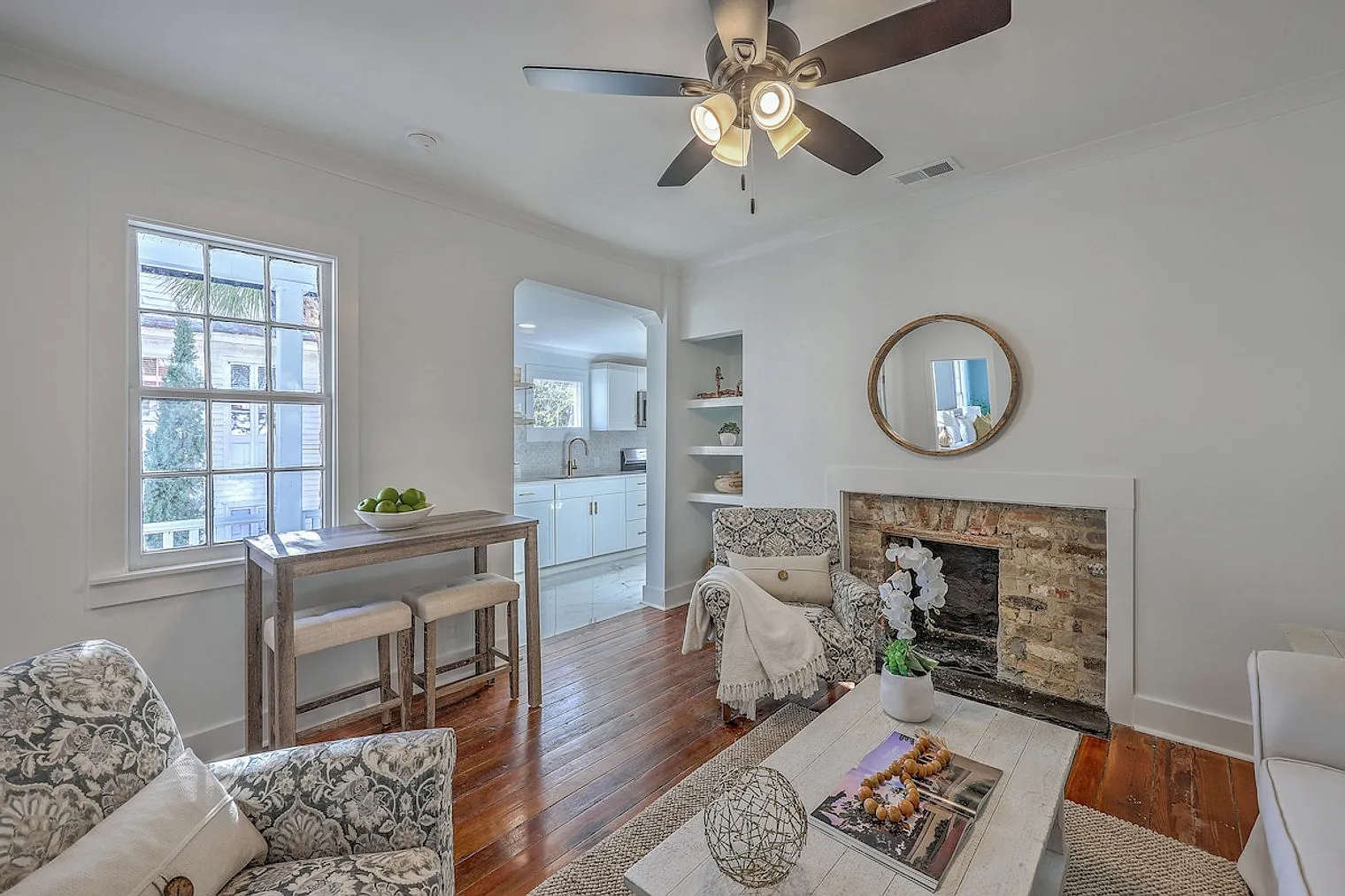 1 bed, 1.0 bath, $3,519 — Photo 1