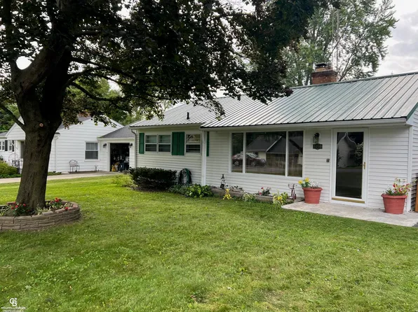 5710 Union St, Lexington, MI 48450