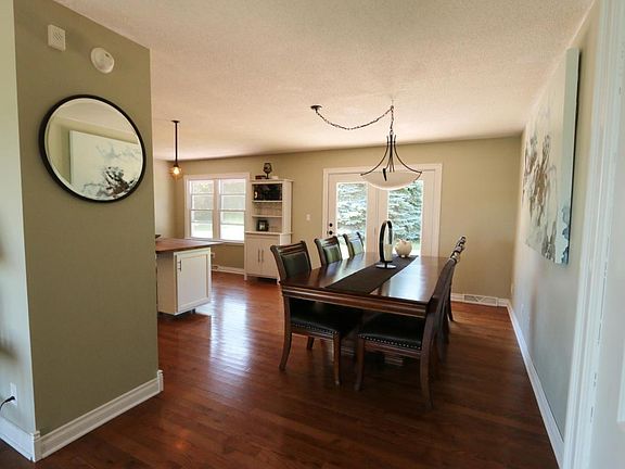 4th image of 1196 E Portage Ave