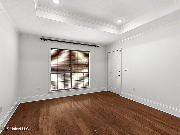 5th image of 197 Azalea Cir