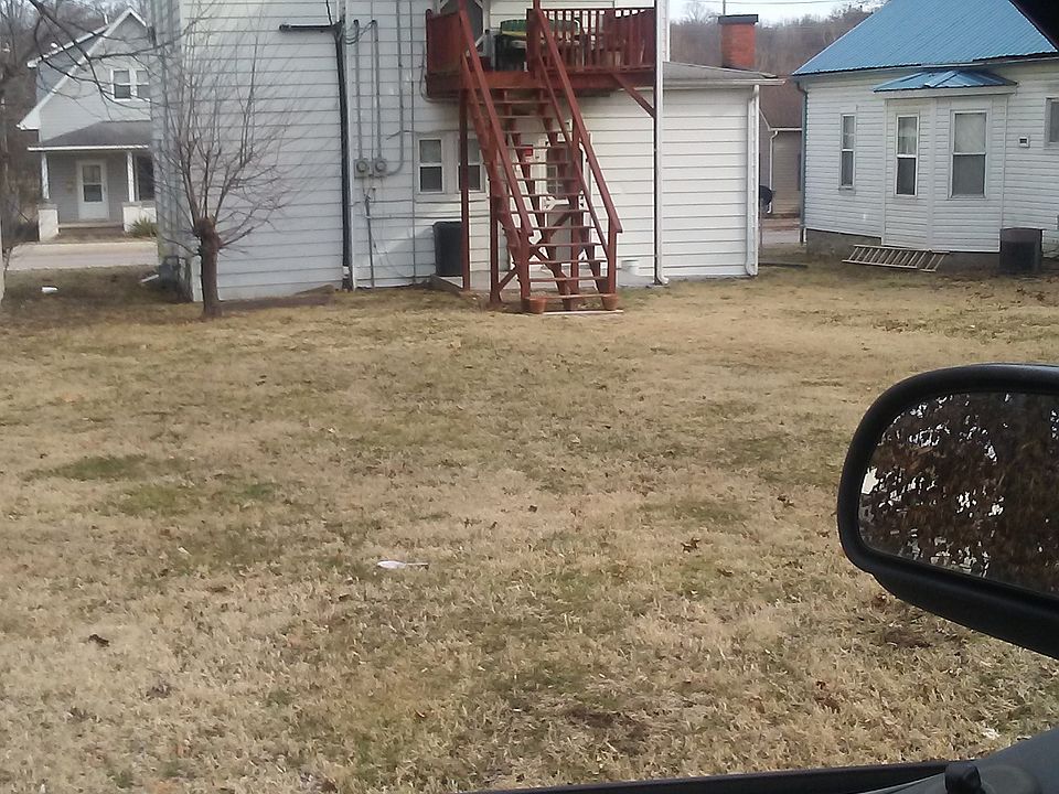 2nd image of 806 S 2nd St