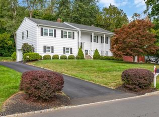 8 Beechwood Rd, Bernards Twp., NJ 07920