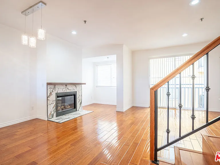 1030 S Norton Ave #6 — Photo 5