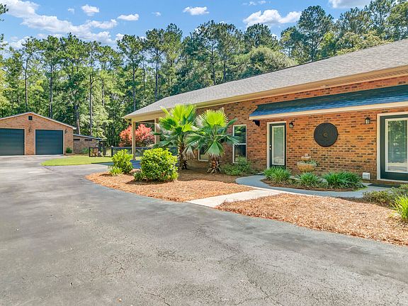 2nd image of 1092 Millies Way Dr
