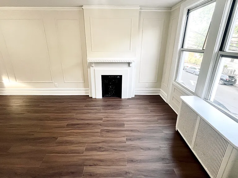 22-38 41st St #1 — Photo 7