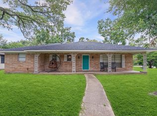 1907 N Roberson St, Conroe, TX 77301