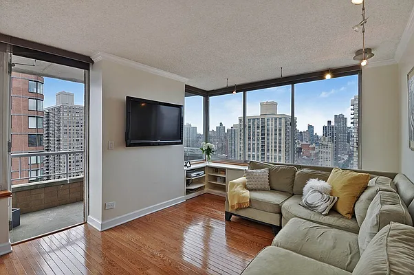 Rented by Corcoran | media 10