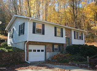 21575 Dewey Lake St, Decatur, MI 49045