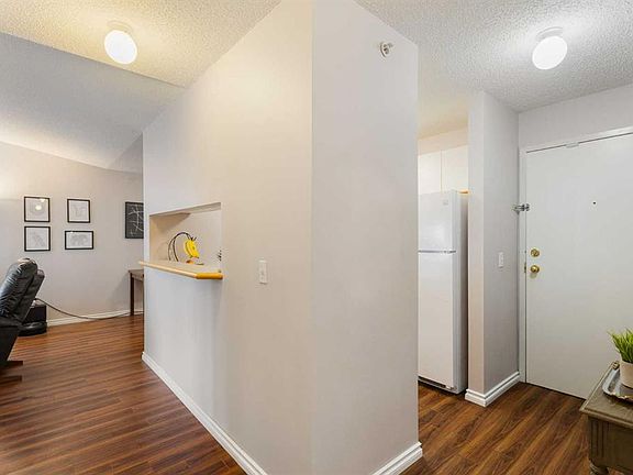 2nd image of 33 E Arbour Grove Close NW #413