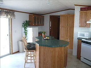 2nd image of 1474 Fleetwood Ave