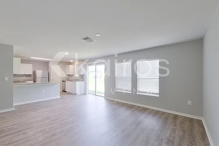 4 bed, 2.0 bath, 1650 sqft, $2,145 — Photo 4