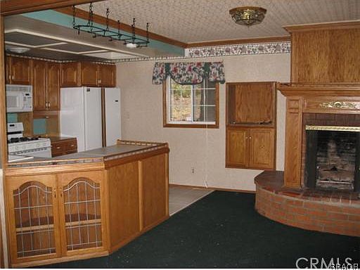 4th image of 840 Lakeview Ln