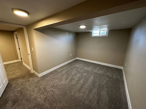 2nd image of 224 SW 6th St #4429fc3b1