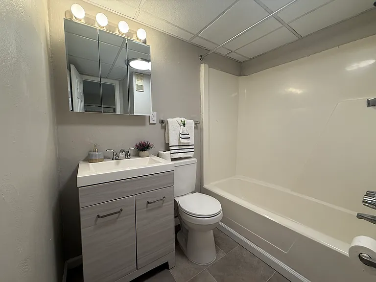1BR With Balcony