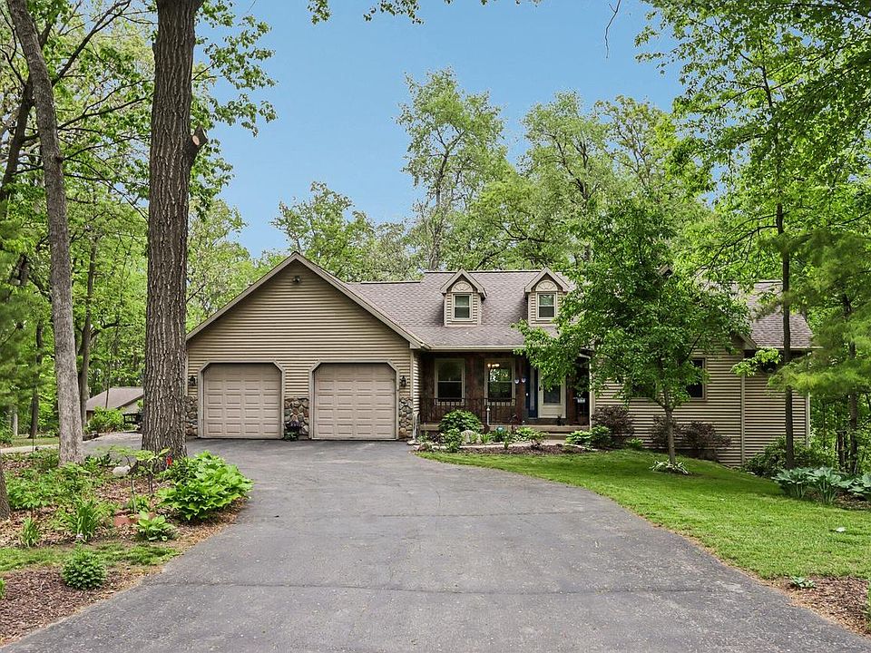 1st image of 355 Maple Heights ROAD