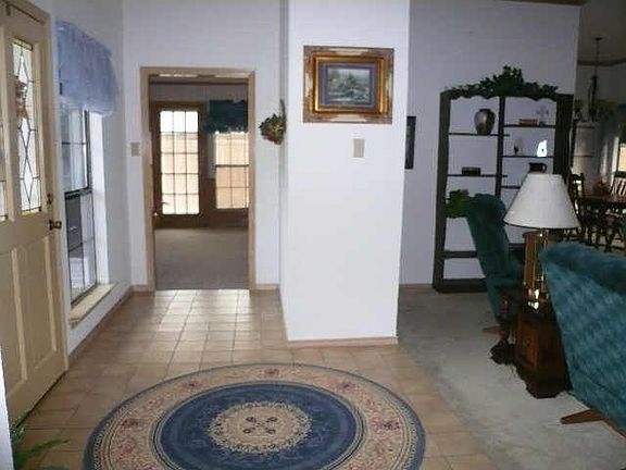 3rd image of 650 Meadowcrest Dr