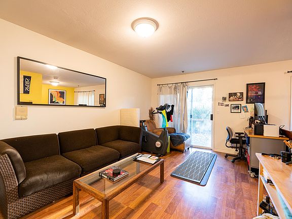 2nd image of 560A 3rd Ave