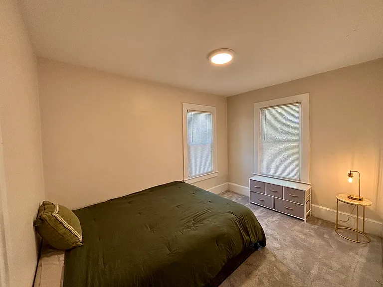 130 Woodlawn Ave #1 — Photo 9