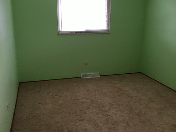 4th image of 6680 Forest Glen Ave