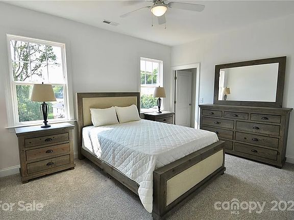 5th image of 5033 Belmont Crossing Dr