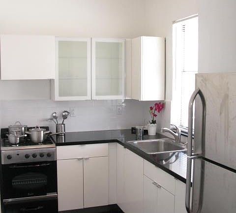 3rd image of 900 Jefferson Ave APT 4