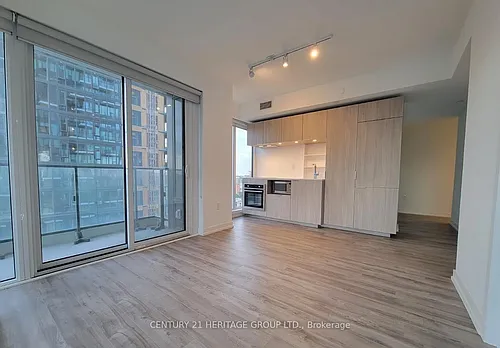 77 Shuter St #1810 Photo 1