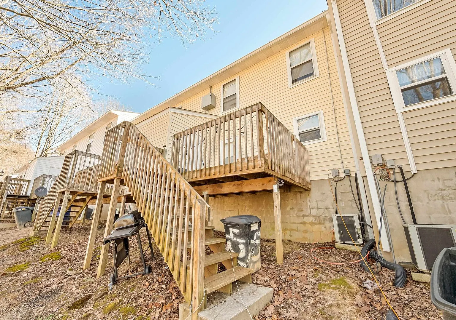 Pheasant Run 4 Bedroom, 2.5 Bath Townhouse — Photo 2