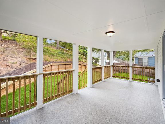 4th image of 4501 Kenwood Dr