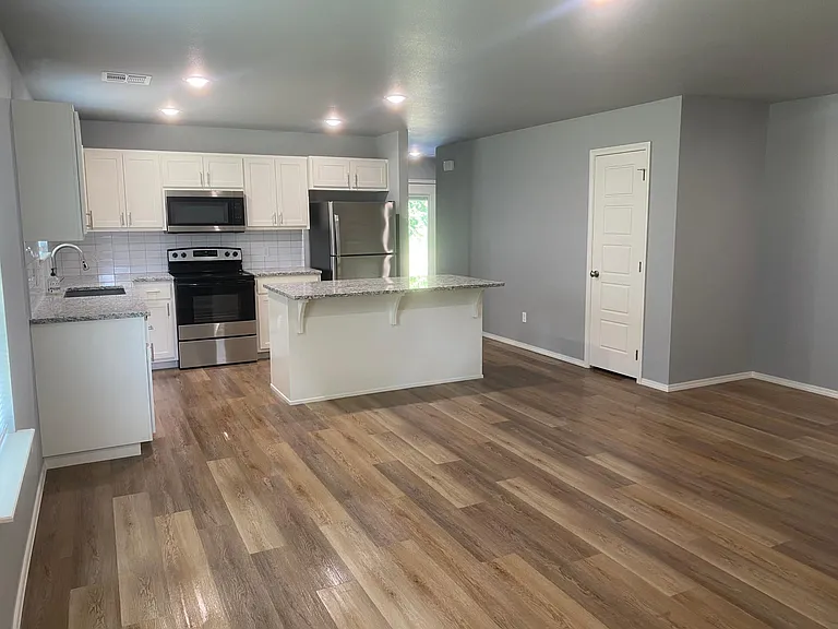 205 S Fairland Ave — Photo 4
