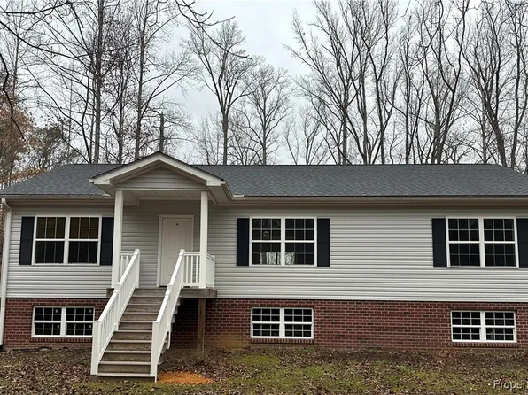 1231 Wares Church Rd, Mascot, VA 23108