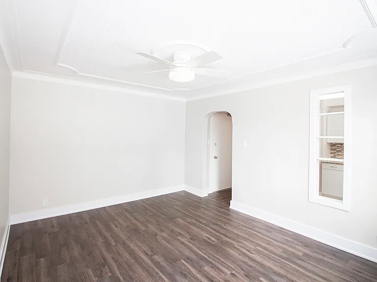 305 Marion St #3 — Photo 7