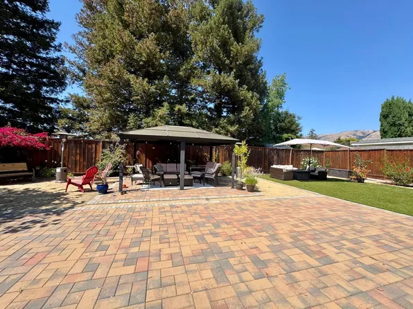 2855 Riedel Rd, San Jose, CA 95135