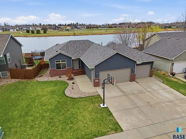 7317 W 61st St, Sioux Falls, SD 57106